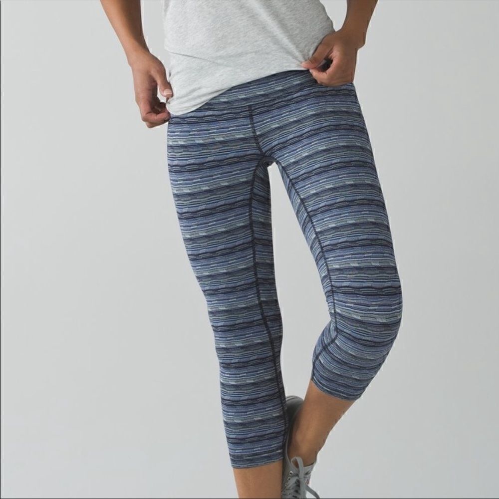 Lululemon Wunder Under Crop III